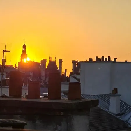 Marais Rooftop * Parigi